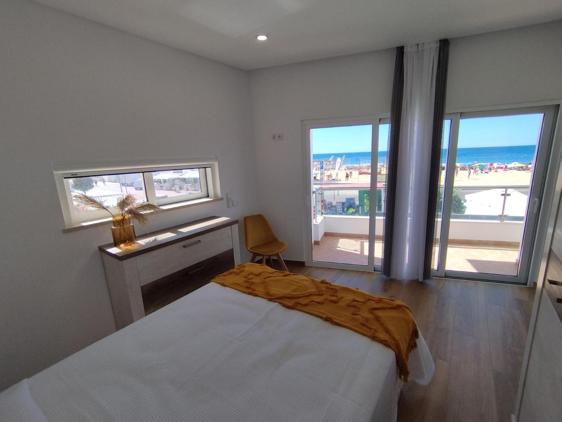 T2 - Praia Pescadores Frente Mar - Casas & Papeis Armação de Pêra Extérieur photo